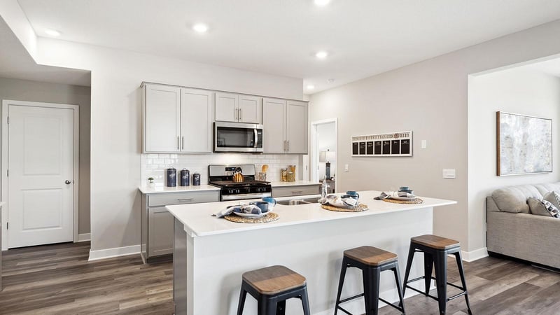 17085 Draper Way, Lakeville, MN 55044