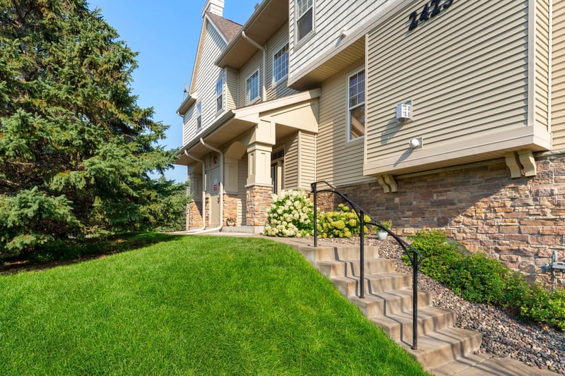2423 NE 121 Cir NE #F, Blaine, MN 55449