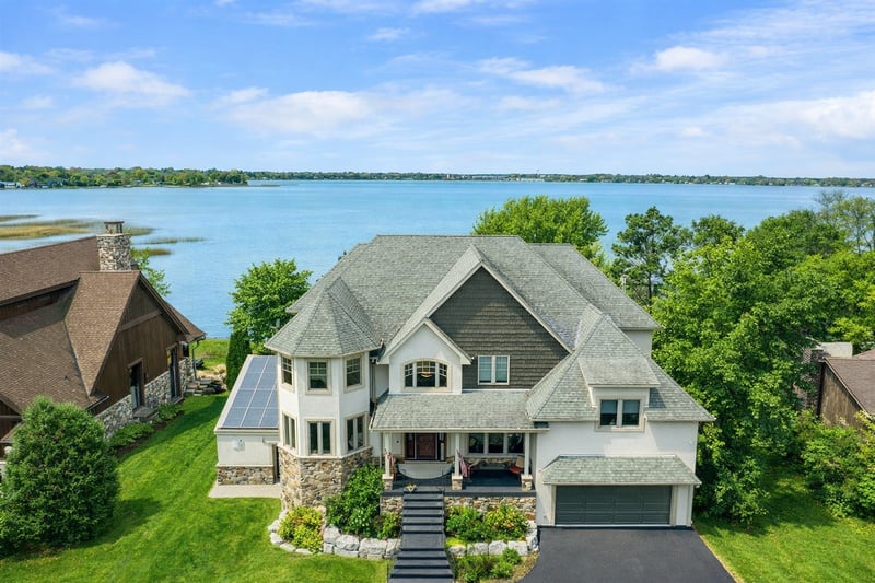 22620 Hayward Ave N, Forest Lake, MN 55025