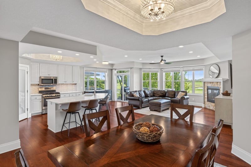 1171 Gallery Ln, Chaska, MN 55318