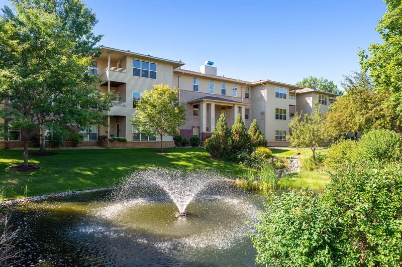 9225 Medicine Lake Rd #205B, Golden Valley, MN 55427