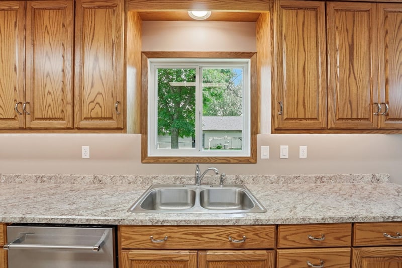 516 Nelson Ave, Belgrade, MN 56312