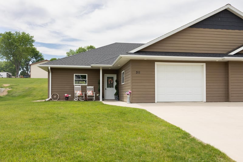 311 Tennessee Ave, Adrian, MN 56110