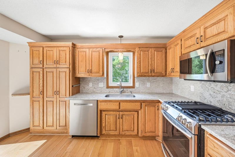 3854 123rd Ave NW, Coon Rapids, MN 55433