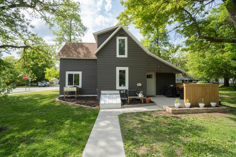 100 N Broadway, New York Mills, MN 56567