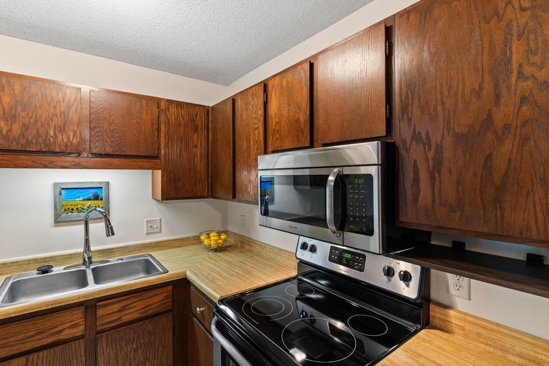 311 Pleasant Ave #409, Saint Paul, MN 55102