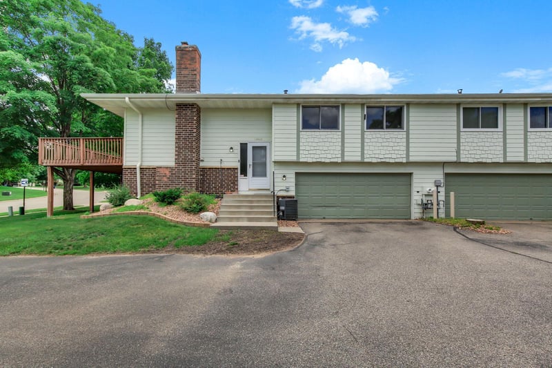 10400 Decatur Ave S, Bloomington, MN 55438