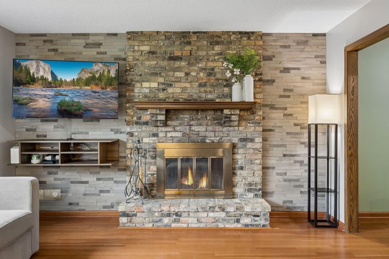 5900 Saint Johns Ave, Edina, MN 55424