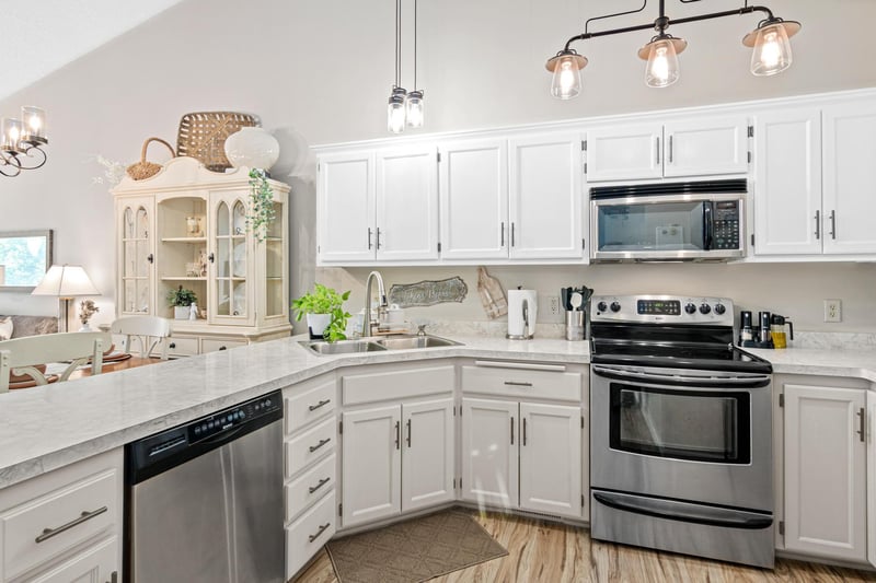 617 86th Ln NW, Coon Rapids, MN 55433