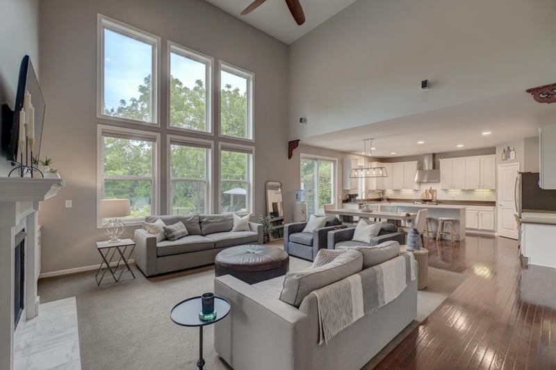 2123 Vermillion Curve, Woodbury, MN 55129