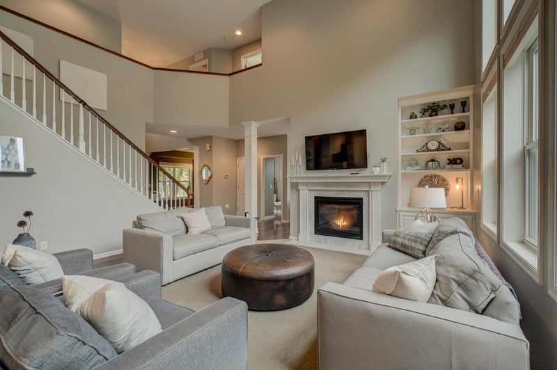2123 Vermillion Curve, Woodbury, MN 55129