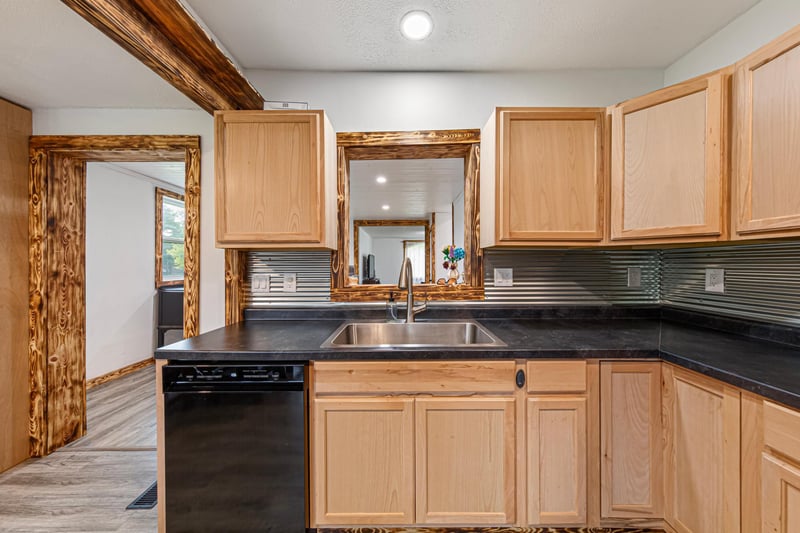 321 Ash Ave N, New Richland, MN 56072