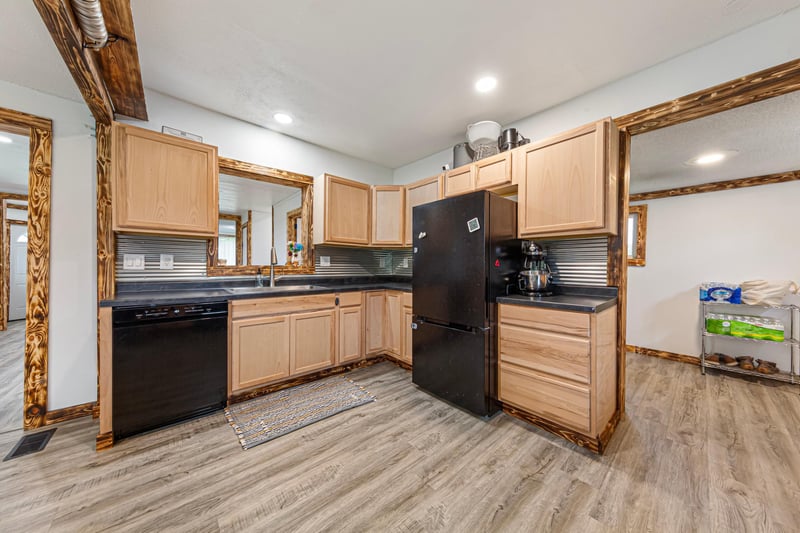 321 Ash Ave N, New Richland, MN 56072