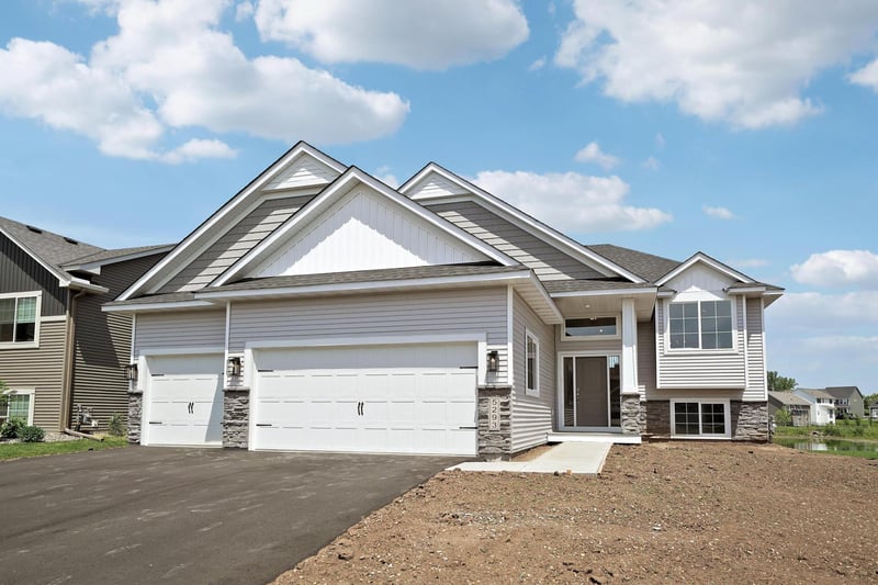 5293 178th St W, Lakeville, MN 55044