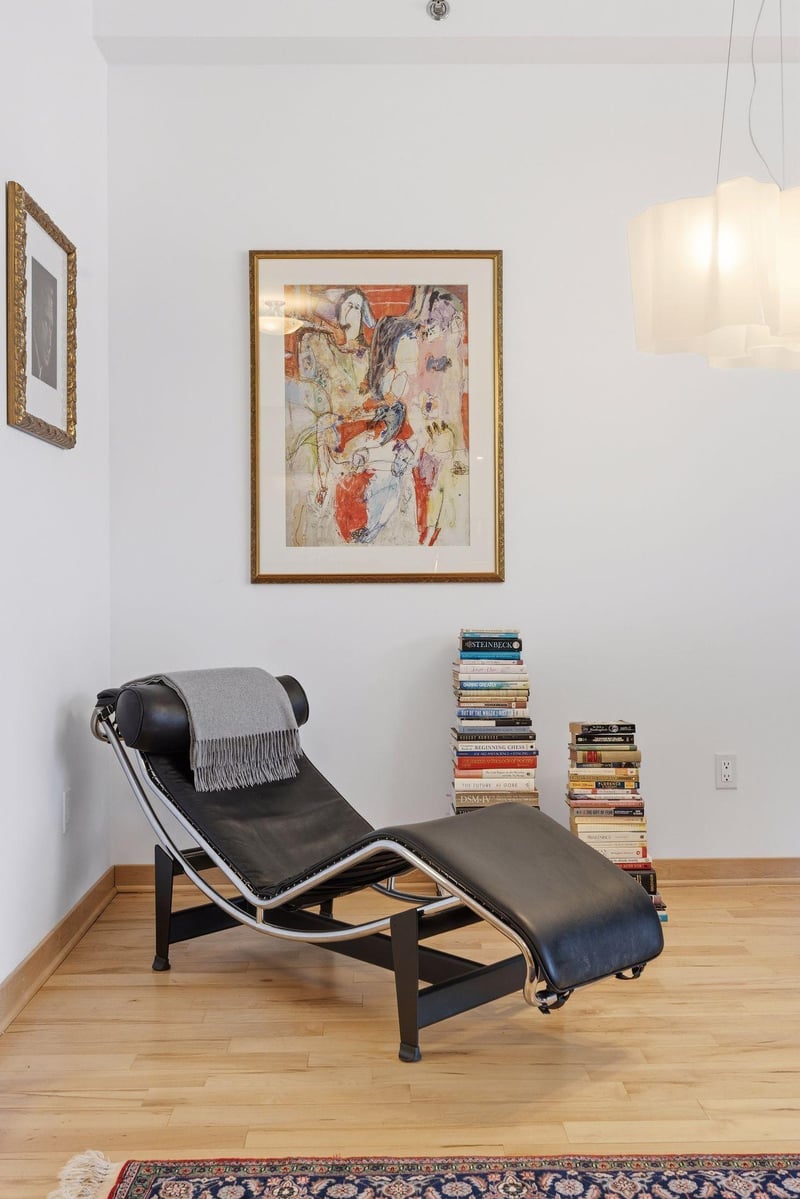 215 10th Ave S #435, Minneapolis, MN 55415