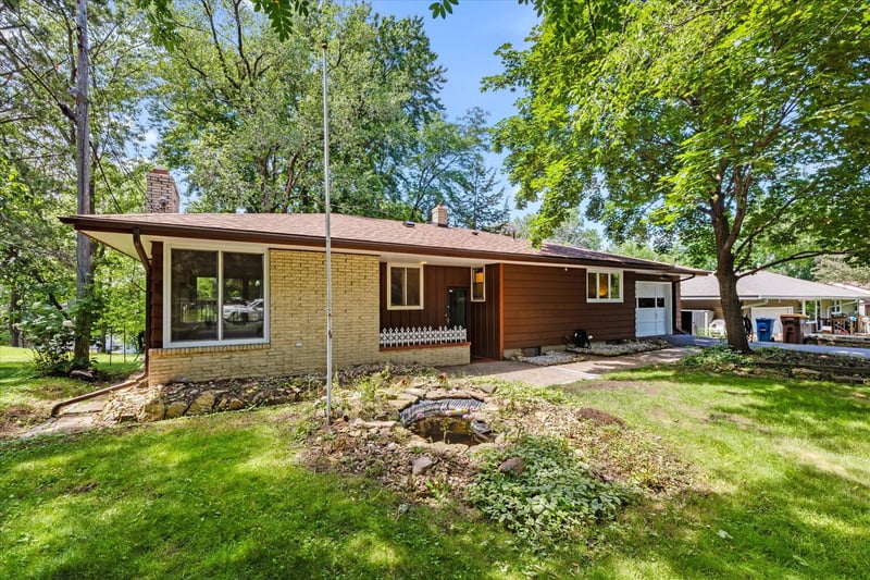 3511 Hilltop St, White Bear Lake, MN 55110
