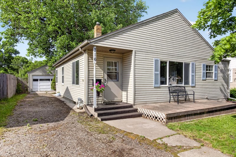 716 W 7th Ave, Fergus Falls, MN 56537