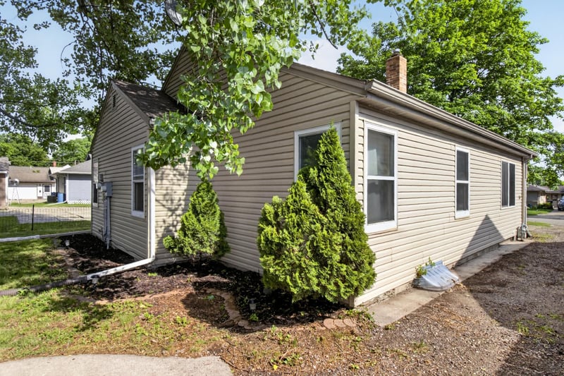 716 W 7th Ave, Fergus Falls, MN 56537
