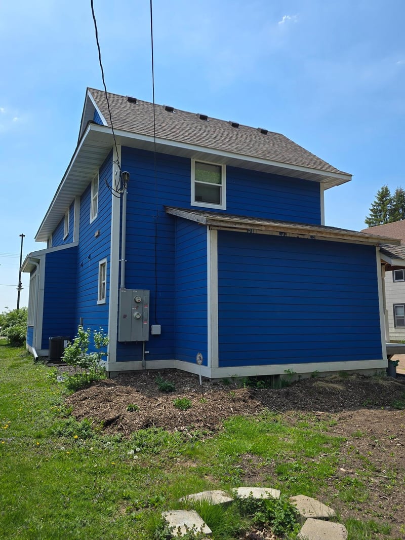 90 Maple Ave E, Mora, MN 55051