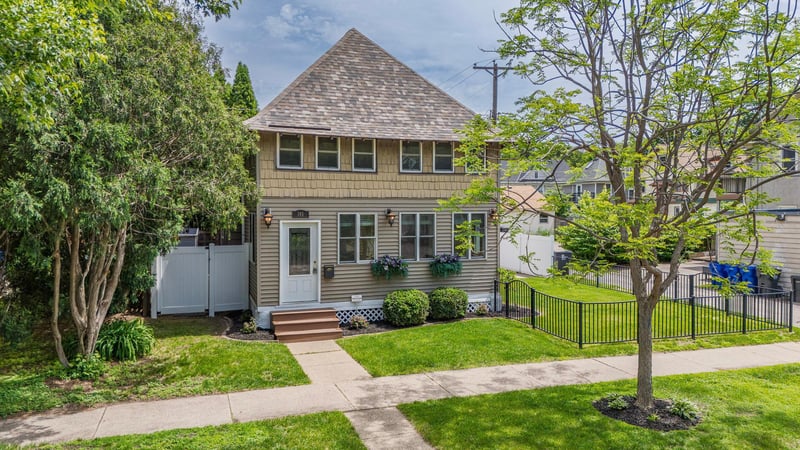 148 Wilder St N, Saint Paul, MN 55104