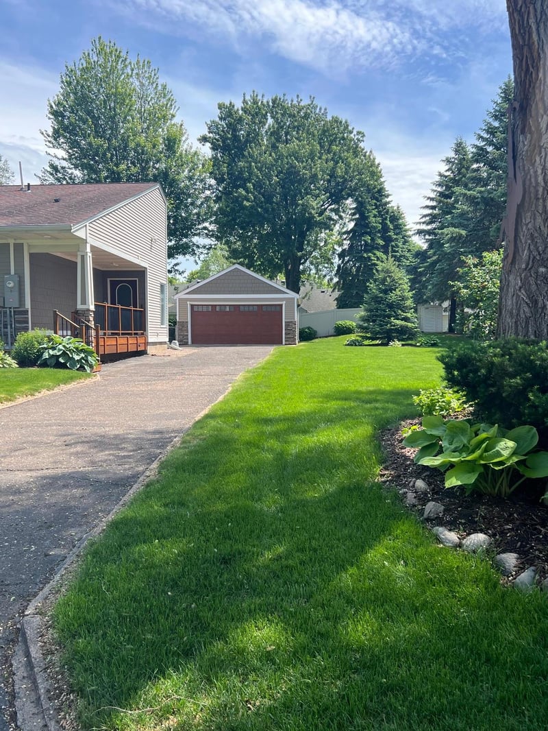 3929 Fordham Dr NE, Saint Anthony, MN 55421