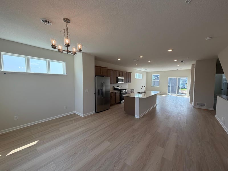 13612 Willow Dr, Rogers, MN 55374