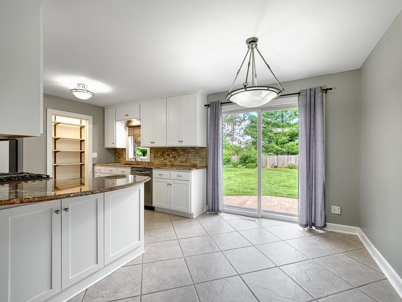 753 Valley View Dr, River Falls, WI 54022