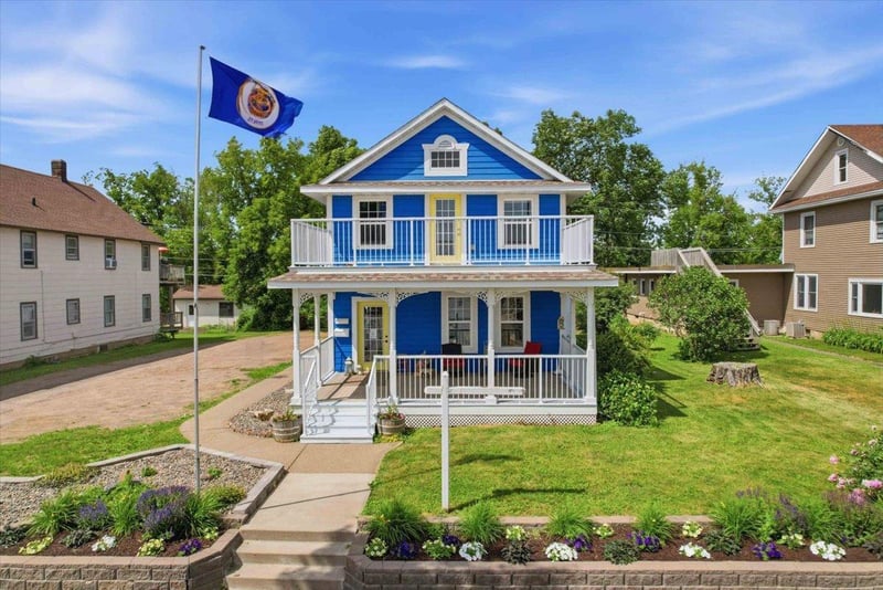 90 Maple Avenue E, Mora, MN 55051
