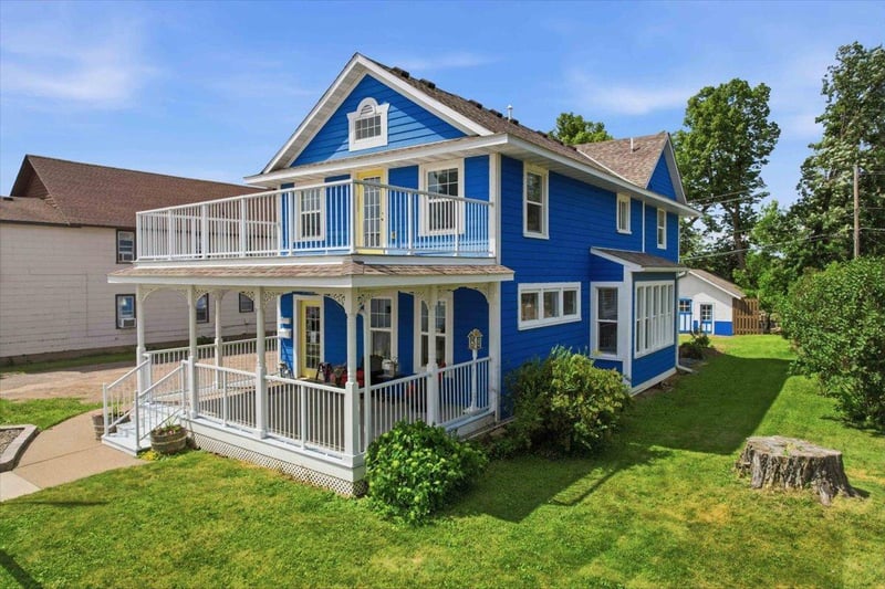 90 Maple Avenue E, Mora, MN 55051