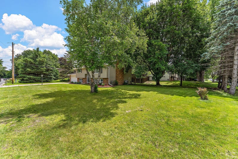 9311 47th Ave N, New Hope, MN 55428