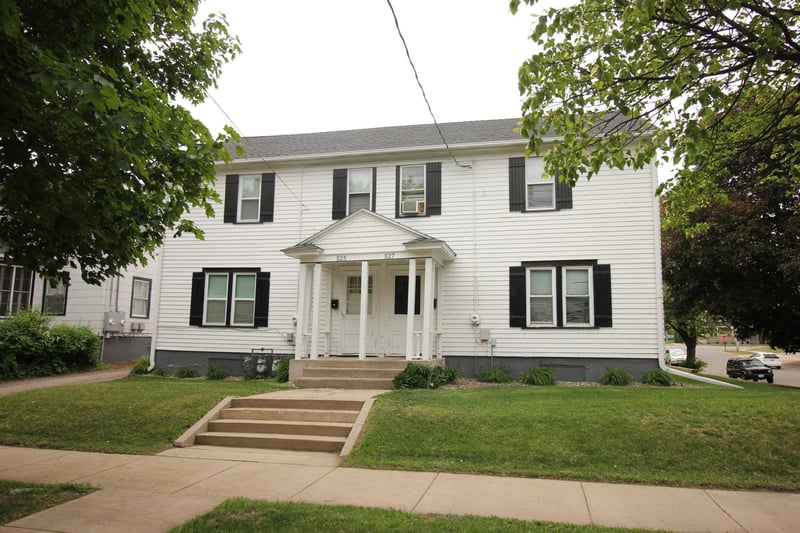 525527 8th Ave N, Saint Cloud, MN 56303