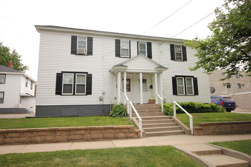 525527 8th Ave N, Saint Cloud, MN 56303