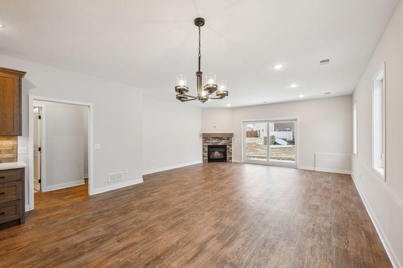 150 Morning Dr, Mayer, MN 55360