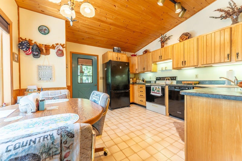 5399 Pine Island N, Tower, MN 55790
