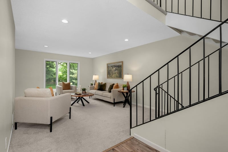 1159 Edgcumbe Rd, Saint Paul, MN 55105