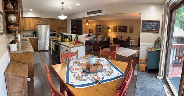 725 S Gilman Ave, Litchfield, MN 55355