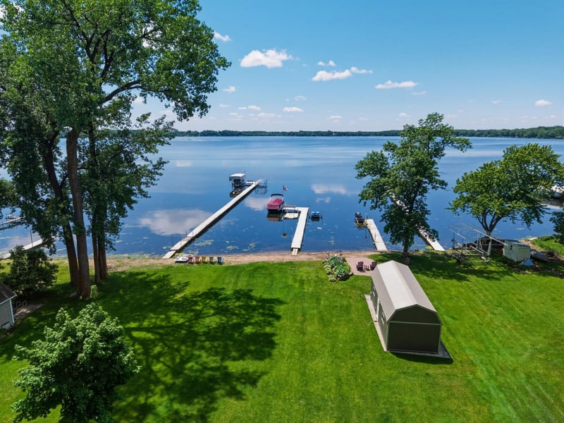 16740 Elmore Trl, Faribault, MN 55021