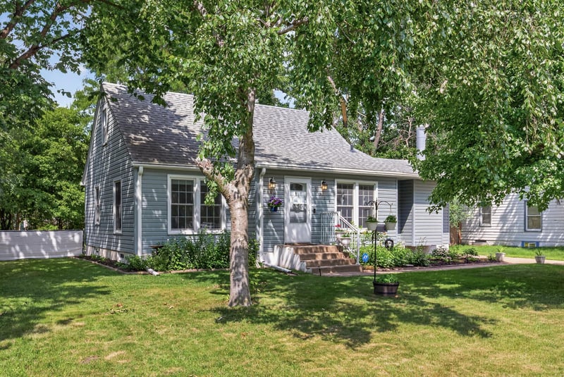 5517 James Ave N, Brooklyn Center, MN 55430