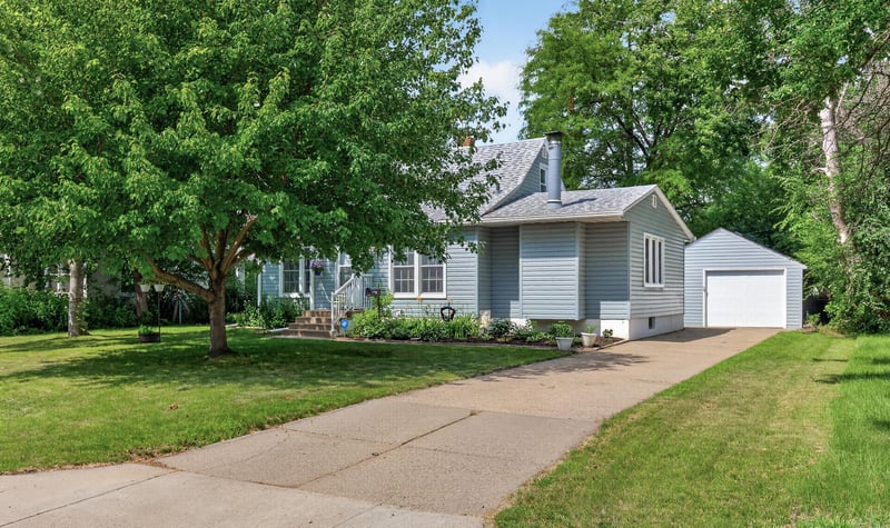 5517 James Ave N, Brooklyn Center, MN 55430