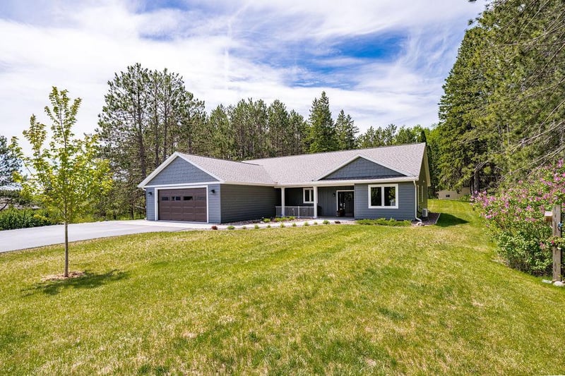 4005 Getchell Rd, Hermantown, MN 55811