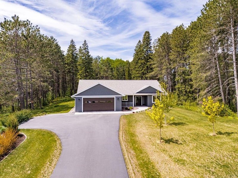 4005 Getchell Rd, Hermantown, MN 55811