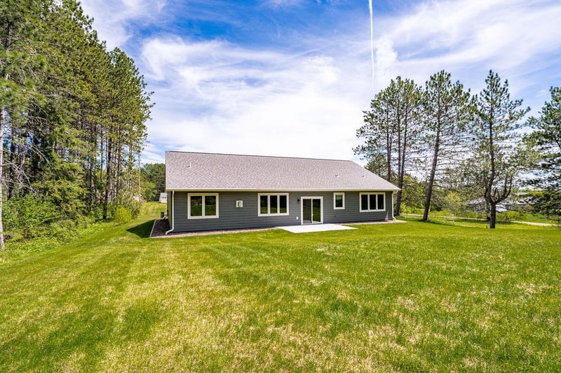 4005 Getchell Rd, Hermantown, MN 55811