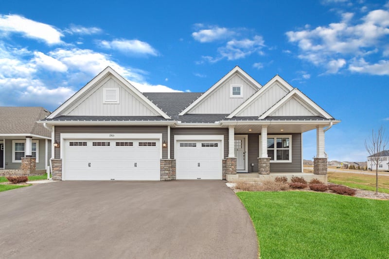 1905 Arbor Ln, Carver, MN 55315