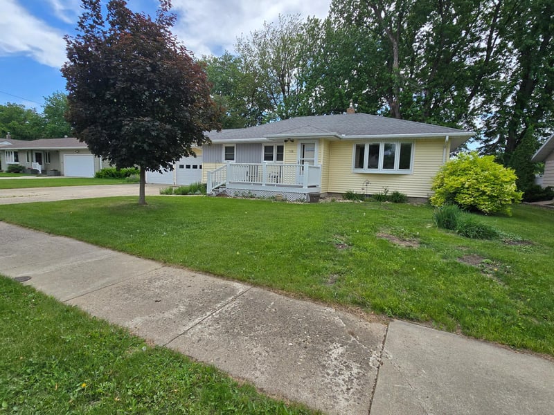 1106 6th Ave SW, Pipestone, MN 56164