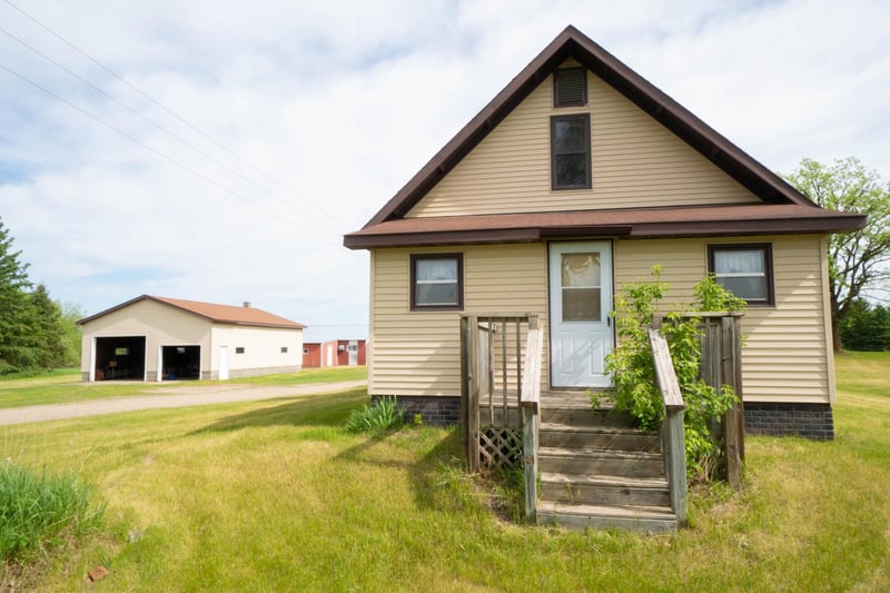 54957 473rd St, New York Mills, MN 56567
