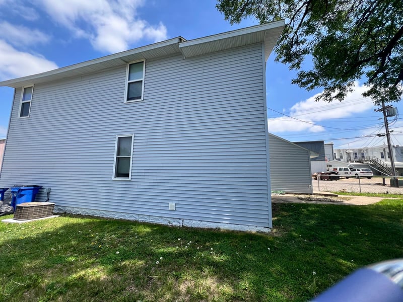 617 W 3rd St, Madison, MN 56256