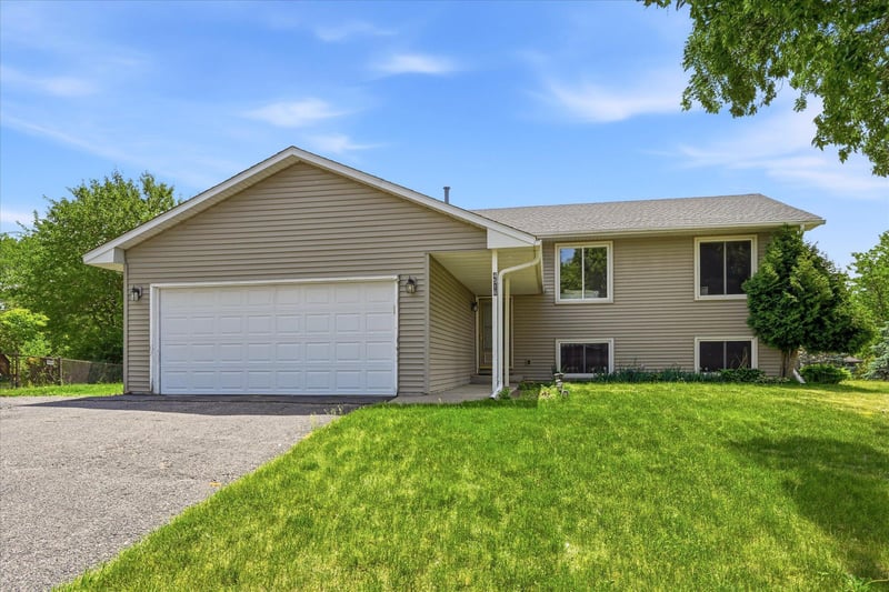 4516 Whitetail Way, Eagan, MN 55123
