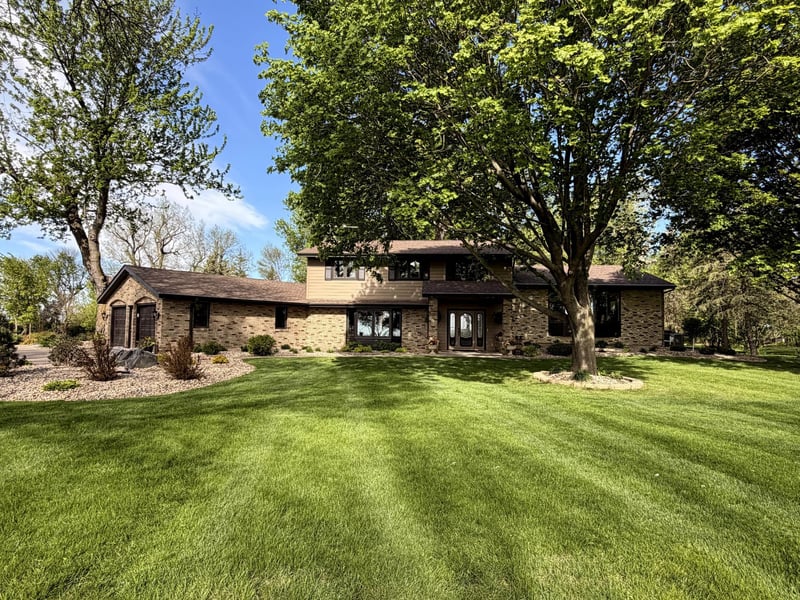41347 Us Hwy 71 N, Windom, MN 56101