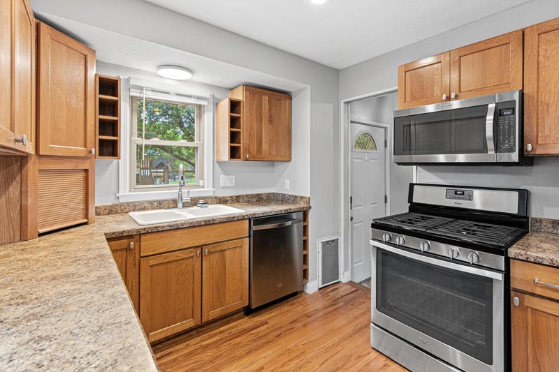 11888 Olive St NW, Coon Rapids, MN 55448