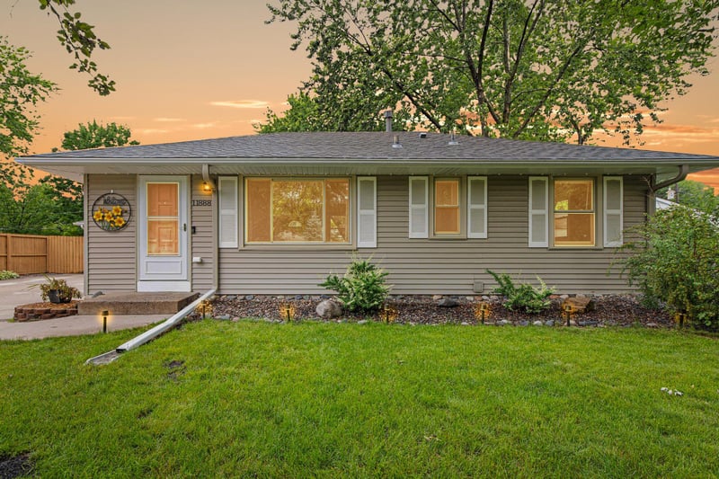 11888 Olive St NW, Coon Rapids, MN 55448
